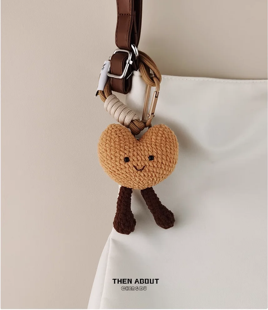 Love bread doll doll bag pendant bag pendant key chain high sense small gift.
