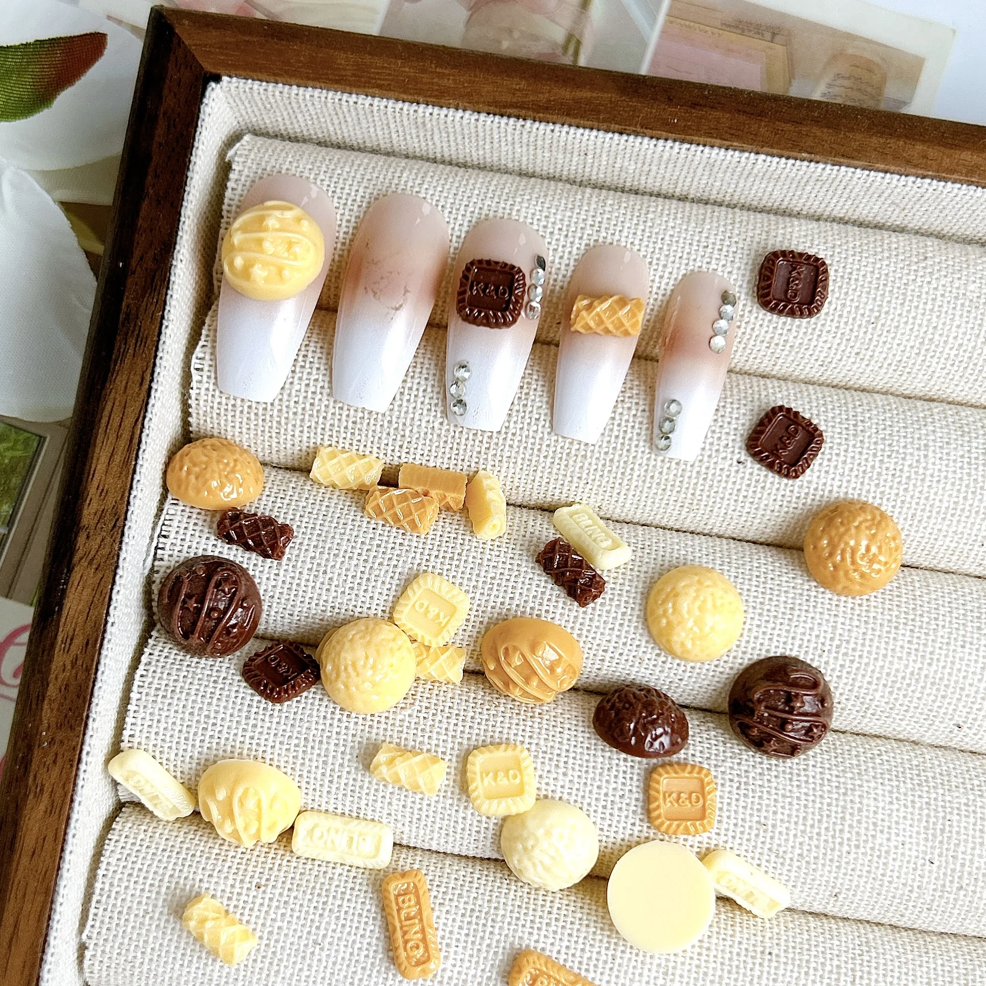 50PCS Creative Egg Rolls Square Biscuit Resin Nail Charms Solid Color Luminous Half Round Chocolate Nail Art Decorations for DIY