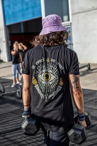 Confíaamos de nuestros entrenadores. Fitness Y2K Sports Camiseta de manga corta absorbente de sudor de algodón puro para hombres y mujeres Capa base