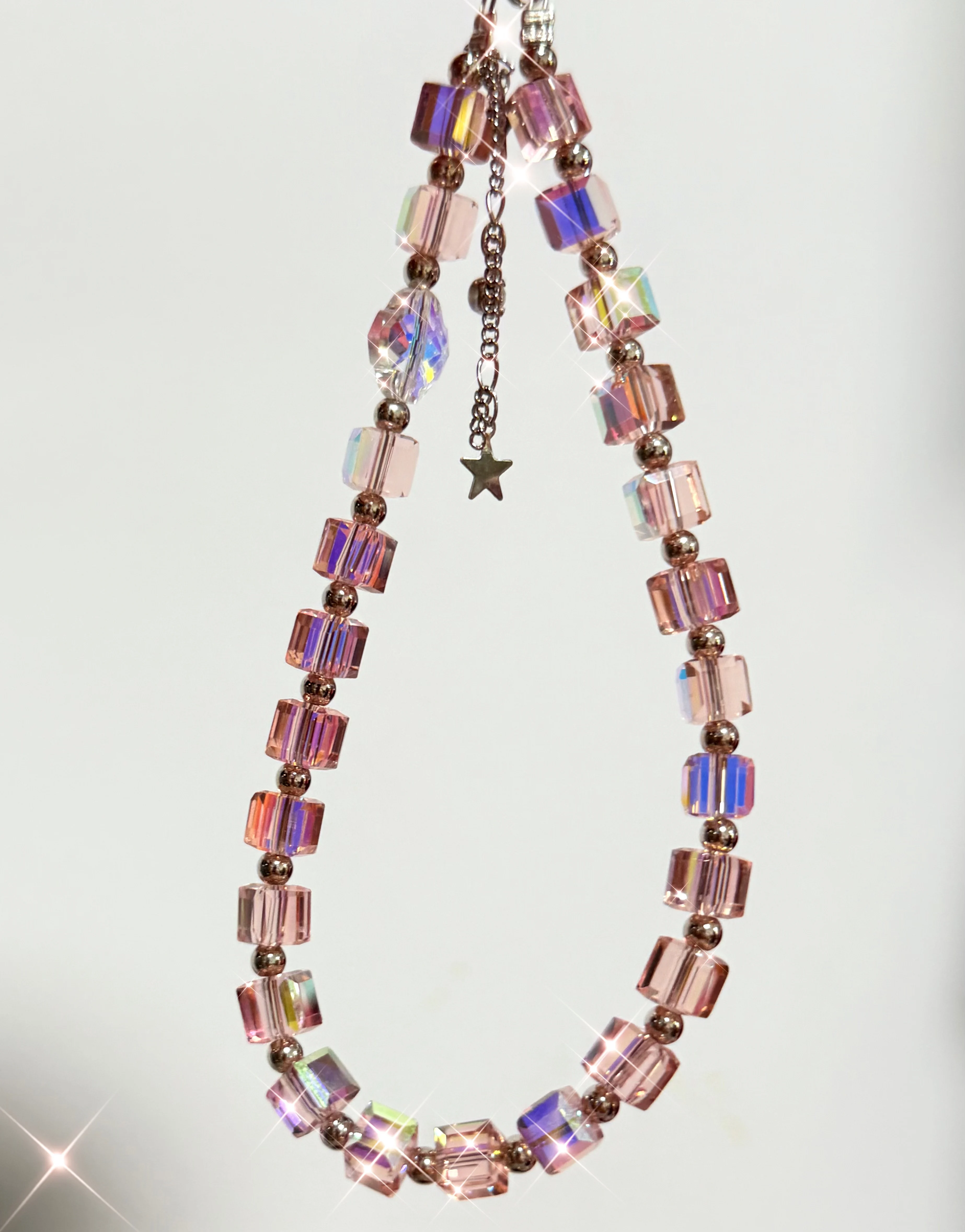 

High-end fashion square crystal mobile phone chain hanging decoration hand-beaded hand chain mobile phone case pendant mobile ph