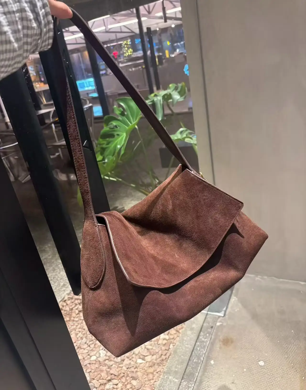 Luxury Brand Genuine Leather Women Shoulder Bags Top Quality Cowhide Leather Underarm Bags Fashion Solid Hobo Flap Chelsea Bags image 3