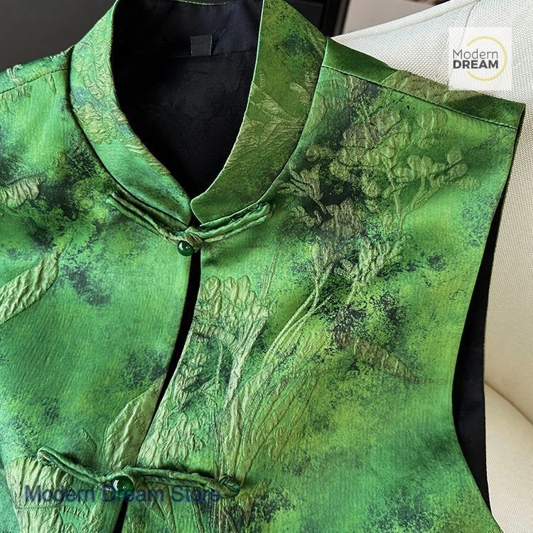 Nuovo gilet verde in acido acetico jacquard cinese da donna primavera e autunno nuovo gilet da abito Tang con fibbia ricamata per l'industria pesante