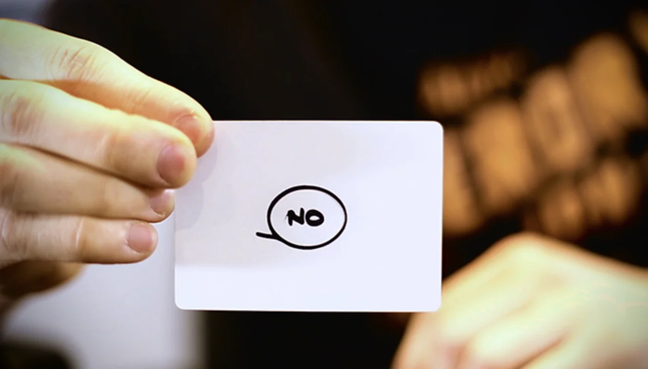Decisions Gimmick By Mozique Mentalism Magic Trick Interactive Decision Effect for Close Up Magicians