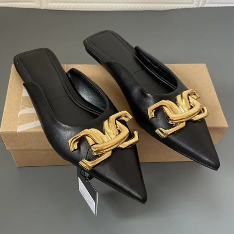 

2025New Summer Women Flat Slippers Mules Casual Non Slip Women's Sandals Fashion Metal Chain Pointed Slippers Sandalias De Mujer