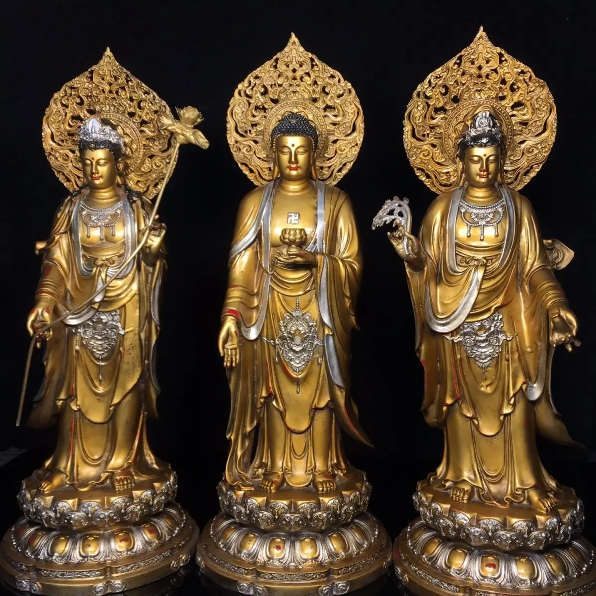 Seiko pure copper painted Western Three Holy Buddhas, 16cm wide, 46cm high, 16cm thick, weighing about 10kg