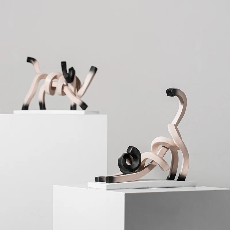 Wabi Stillwind Distorted Lines Cat Fun Abstract Animal Ornament Model Room Living Room Tabletop Ornament
