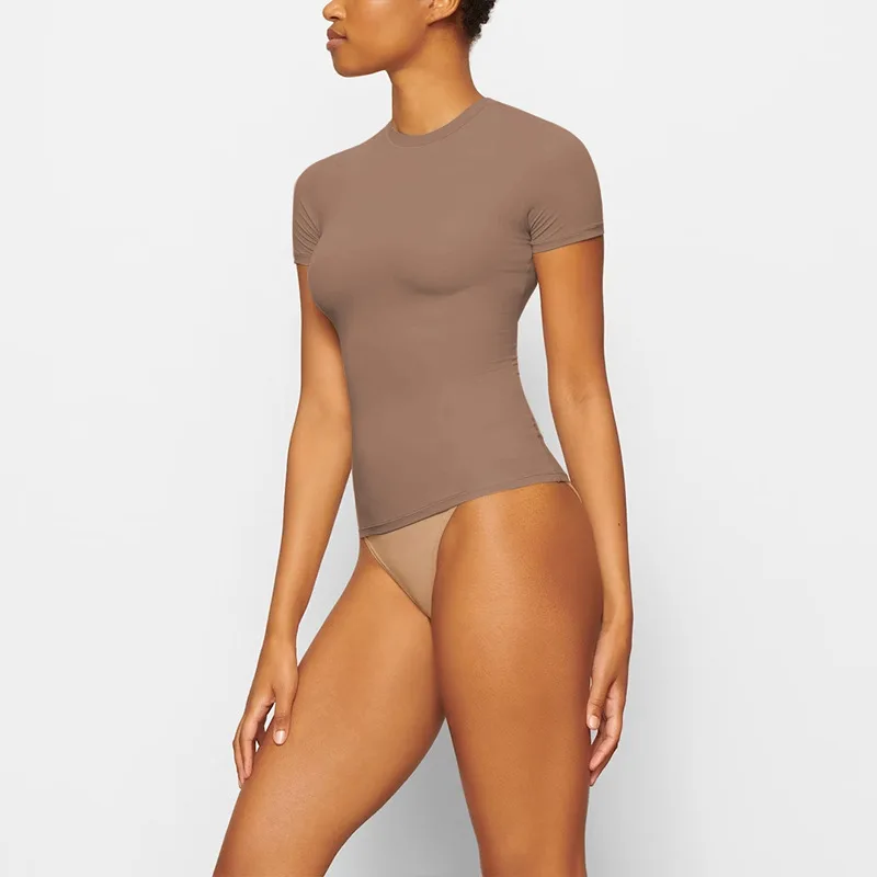 Camiseta de manga corta con cuello redondo y corte ajustado para chica picante, top de color sólido para mujer