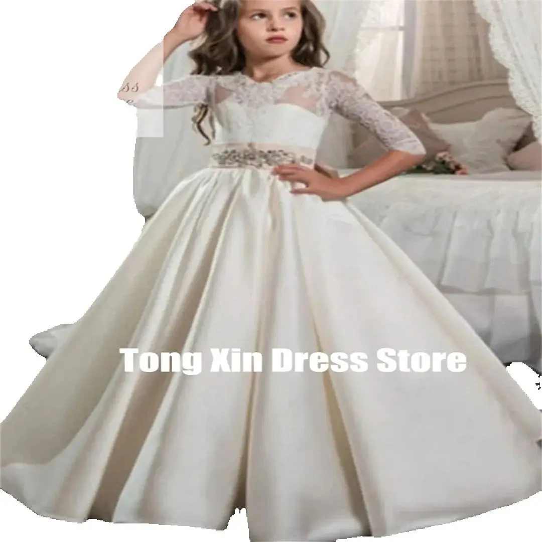 カスタマイズされたウェディングレースバックレスフラワーガールドレスチュールガールフラワーガールドレス背中の開いたヴィンテージ少女ページェントプリンセス