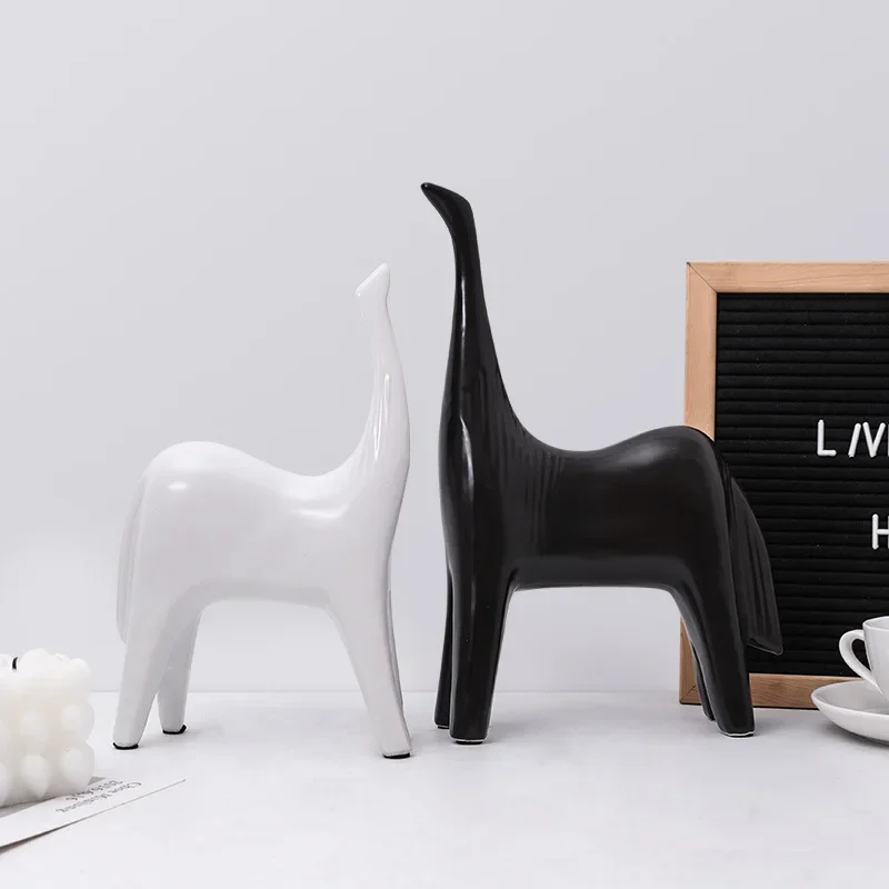 Nordic Black and White Horse Abstract Ornaments Home Living Room TV Cabinet Animal Figurines Wine Cabinet Study Decoration