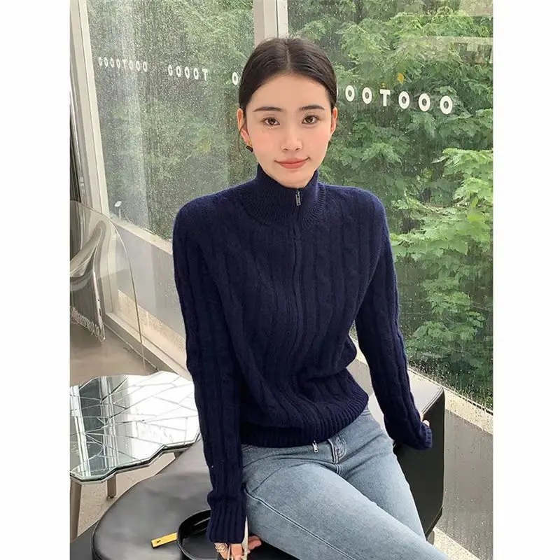 

Новый 100-дюймовый вязаный осенне-зимний женский кардиган-свитер из чистой шерсти с круглым вырезом, облегающее женское пальто с витым цветком и полувысоким воротником