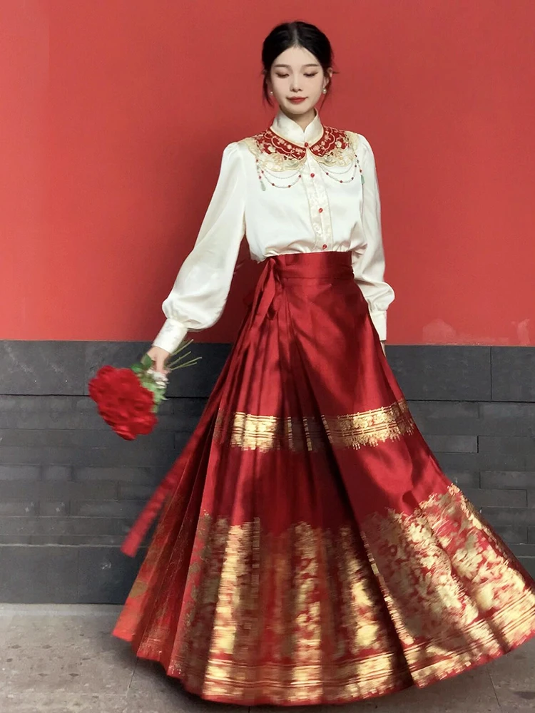 

Embroidered Cloud Shoulder Red Horse Face Skirt Engagement Dress New Chinese Style Mamianqun Elegant Party Dress