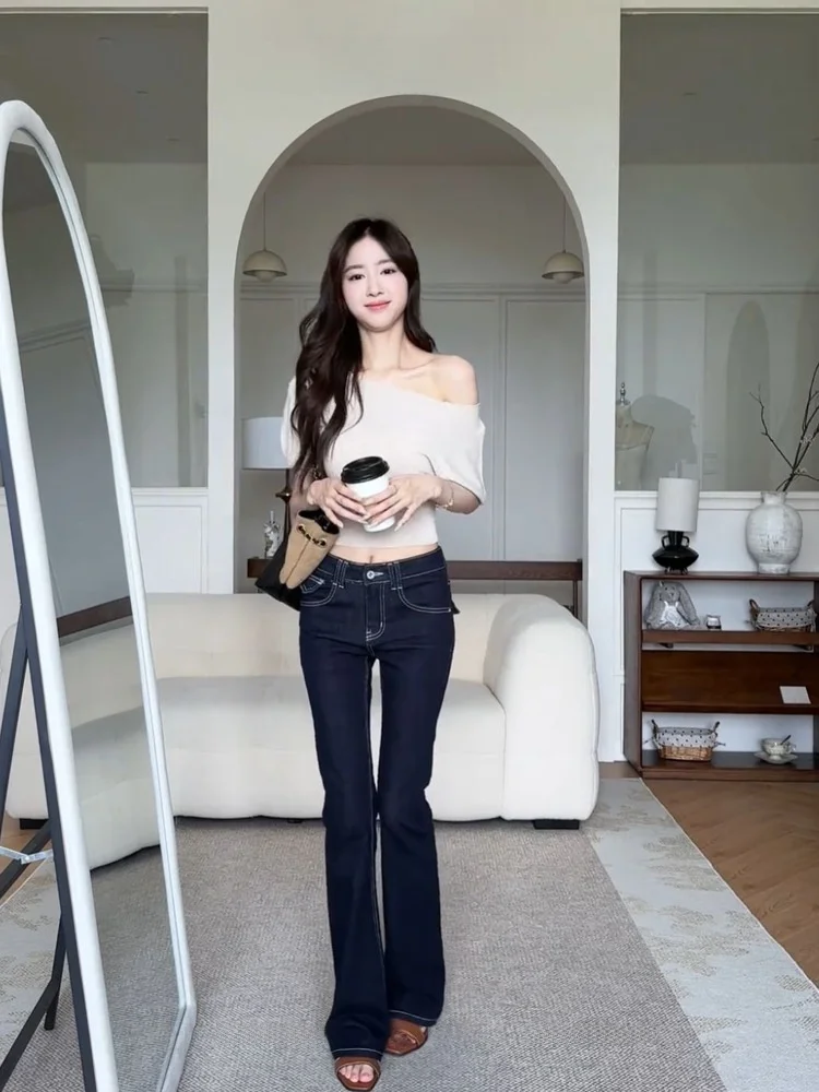 

Джинсы-клеш с оригинальным дизайном, средней/заниженной талией, женские, облегающие, длинные брюки из хлопкового стрейч-денима, Cleanfit, осень-зима, новинка