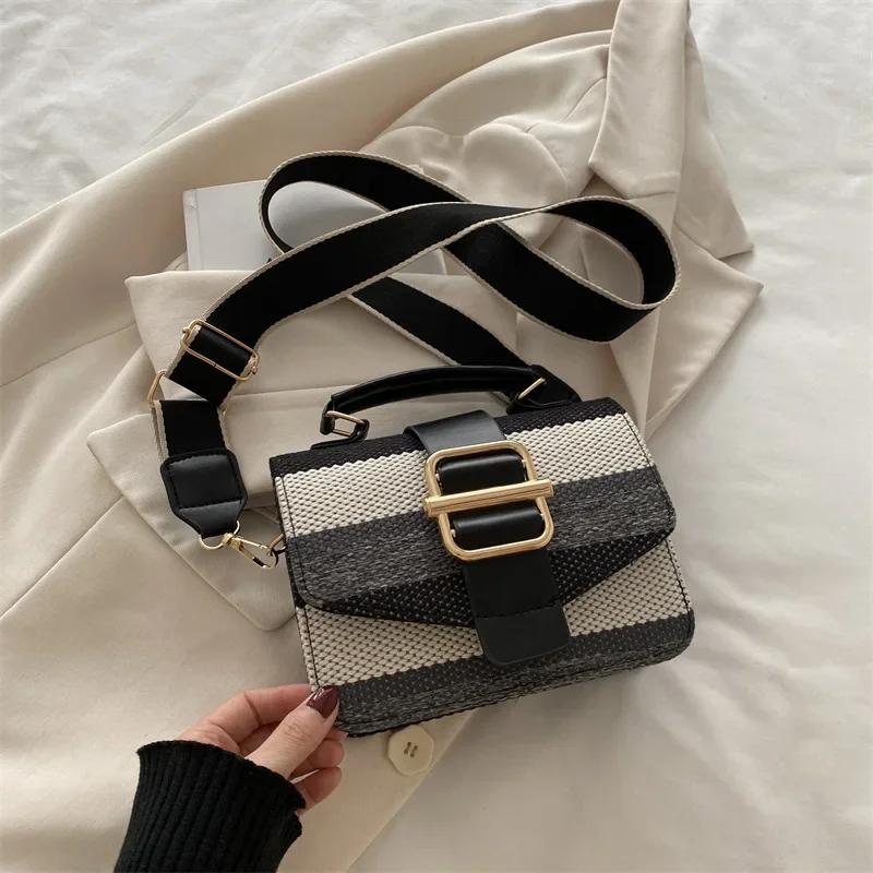 

Popular Minimalist Niche Women's Handbag 2025 New Casual Versatile Crossbody Bag Commuting Small Square Bag Luxury Handbags