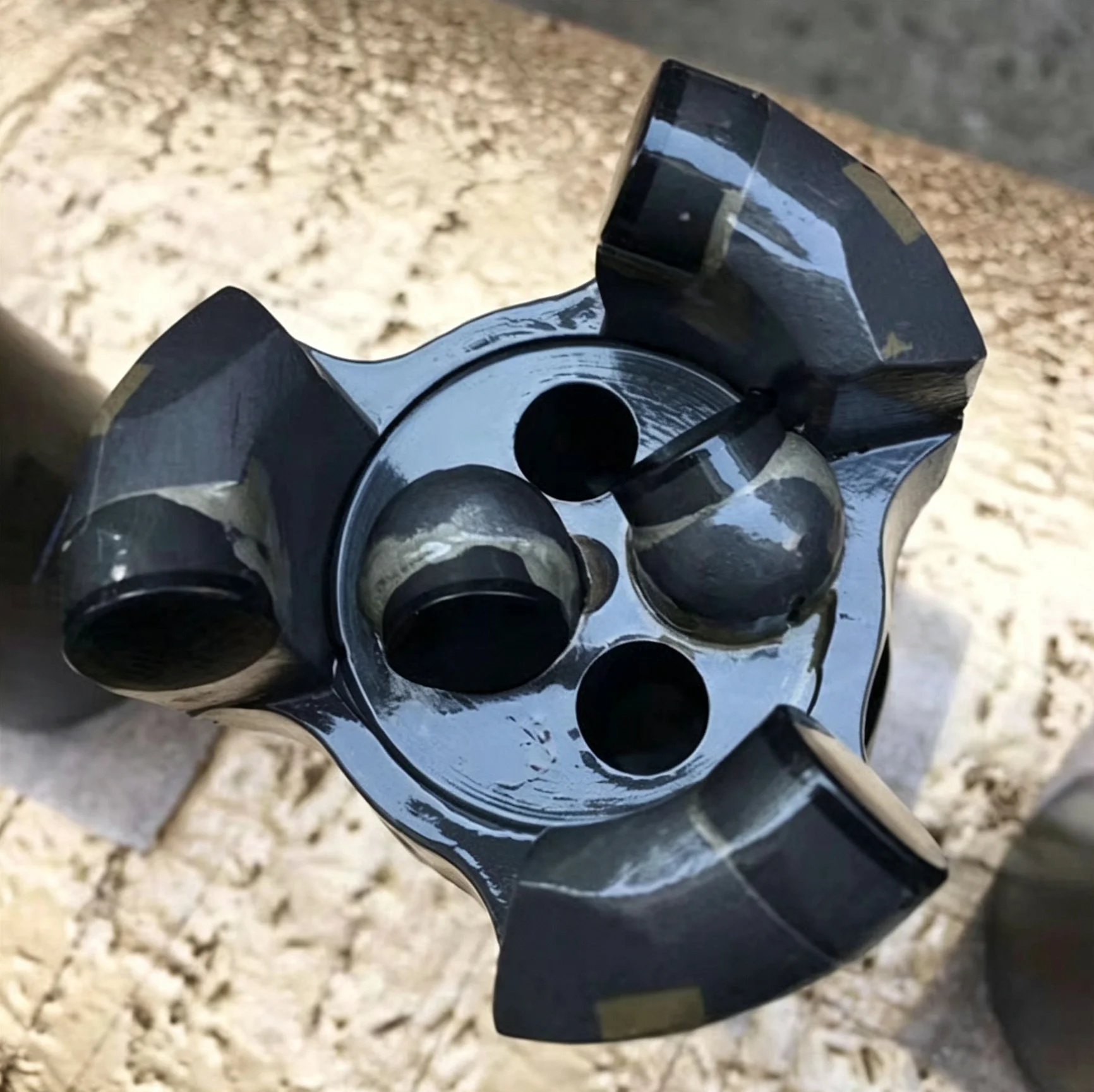 

Customized PDC Coring Drill Bit With Diamond Head For Water Well Geological Rock Drilling Mineral Exploration Construction Tools