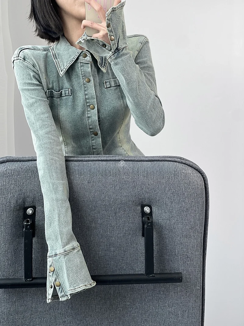 Western Cowboy Short Shirt Women's Spring Autumn 2026 New Style Hot Girl Bell Bottom Long Sleeve Waist Cinched Top