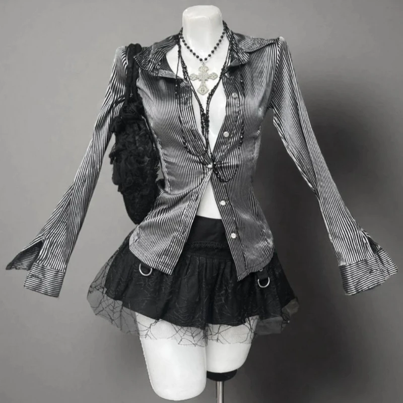 

Японские готические комплекты из двух предметов с длинными рукавами, полосатый топ + короткое черное платье, женское элегантное повседневное Y2k, винтажное весенне-осеннее платье 2025 г.