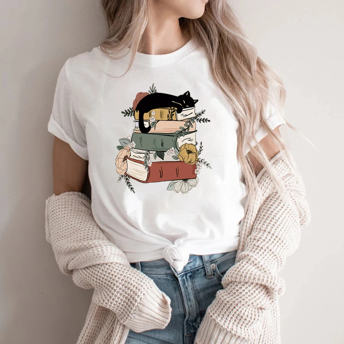 

Cute Cat Book Short Sleeve Shirt Books and CatsT-Shirt Reading Shirt Cat Women T-Shirt Gift for Book Lovers Book Bookish Shirt