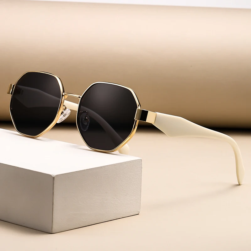 Retro Round Frame Large Frame Sunglasses New Women Sun Glasses Holiday Man Outdoor Camping Cycling Fishing Fashioneble Sunnies