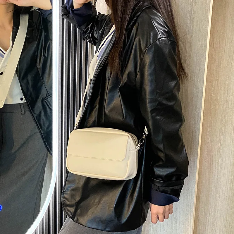 Multi-layered square women's crossbody pu loose change phone storage widened shoulder strap commuting single-shoulder bag