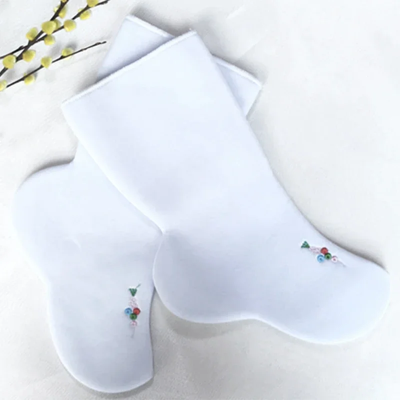 Hanbok Calcetines de flores para zapatos, calcetines de baile tradicional Nacional Coreano, calcetines blancos bordados de alta calidad