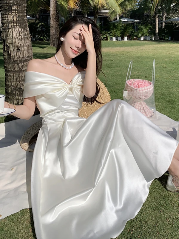 シルクサテンの誕生日ドレスロングスカートワンショルダーストラップレス妖精プリンセスガウンポリエステルハイウエストフォーマルイブニングドレス