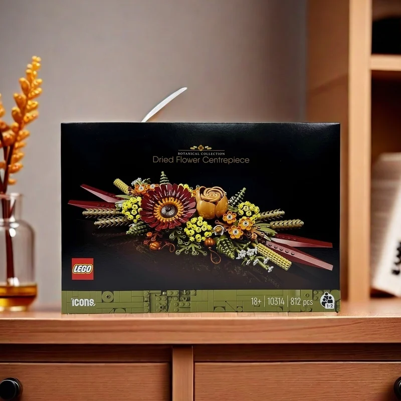 Série LEGO Flower and Plant Collection 10314, principalement utilisée pour la décoration de la maison, profitez de la découverte de ses détails complexes.