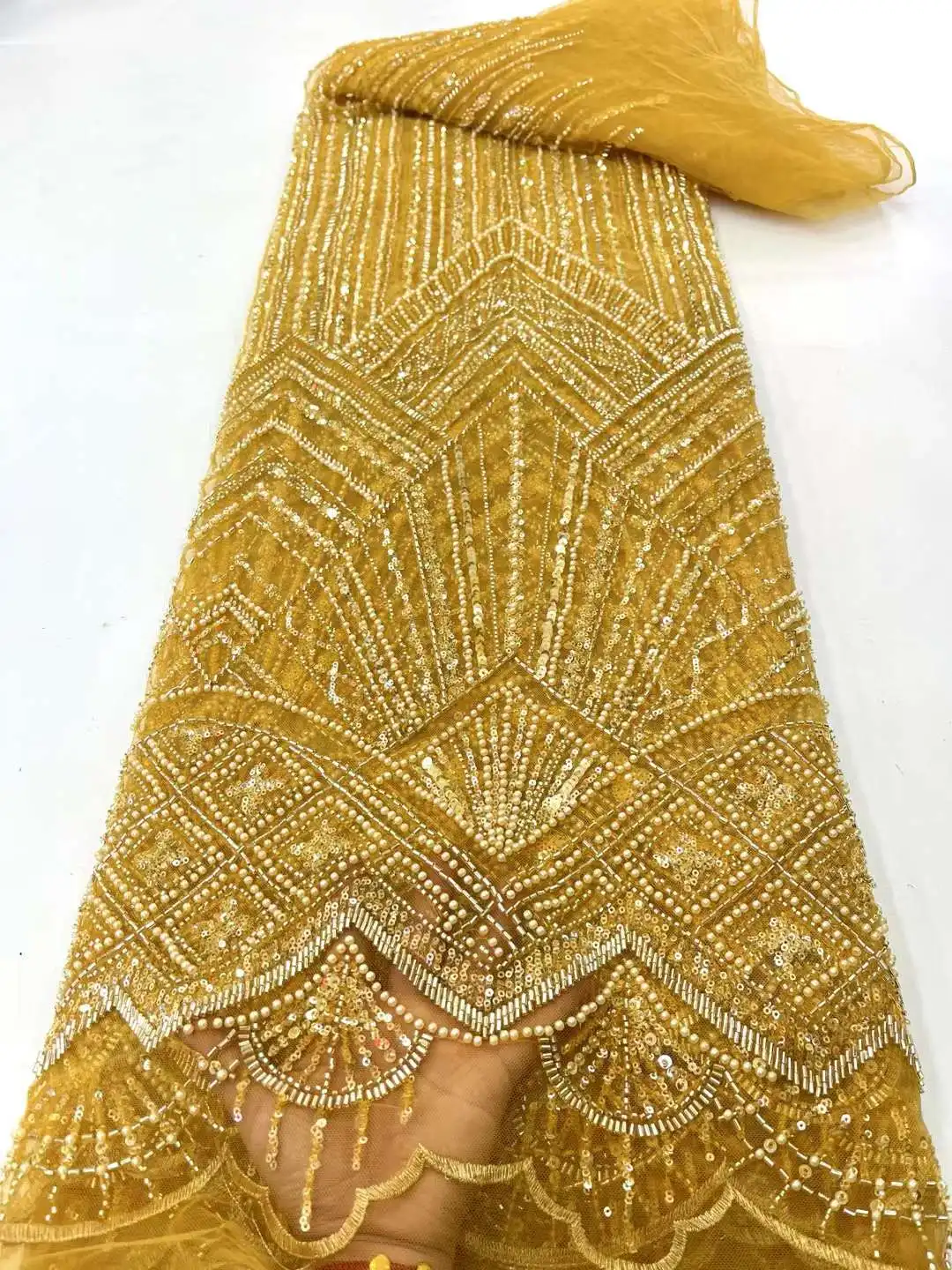 Gold African Sequins Lace Fabric 2024 High Quality Embroidery Beaded Nigeria French Tulle Lace Groom Material For Wedding Dress