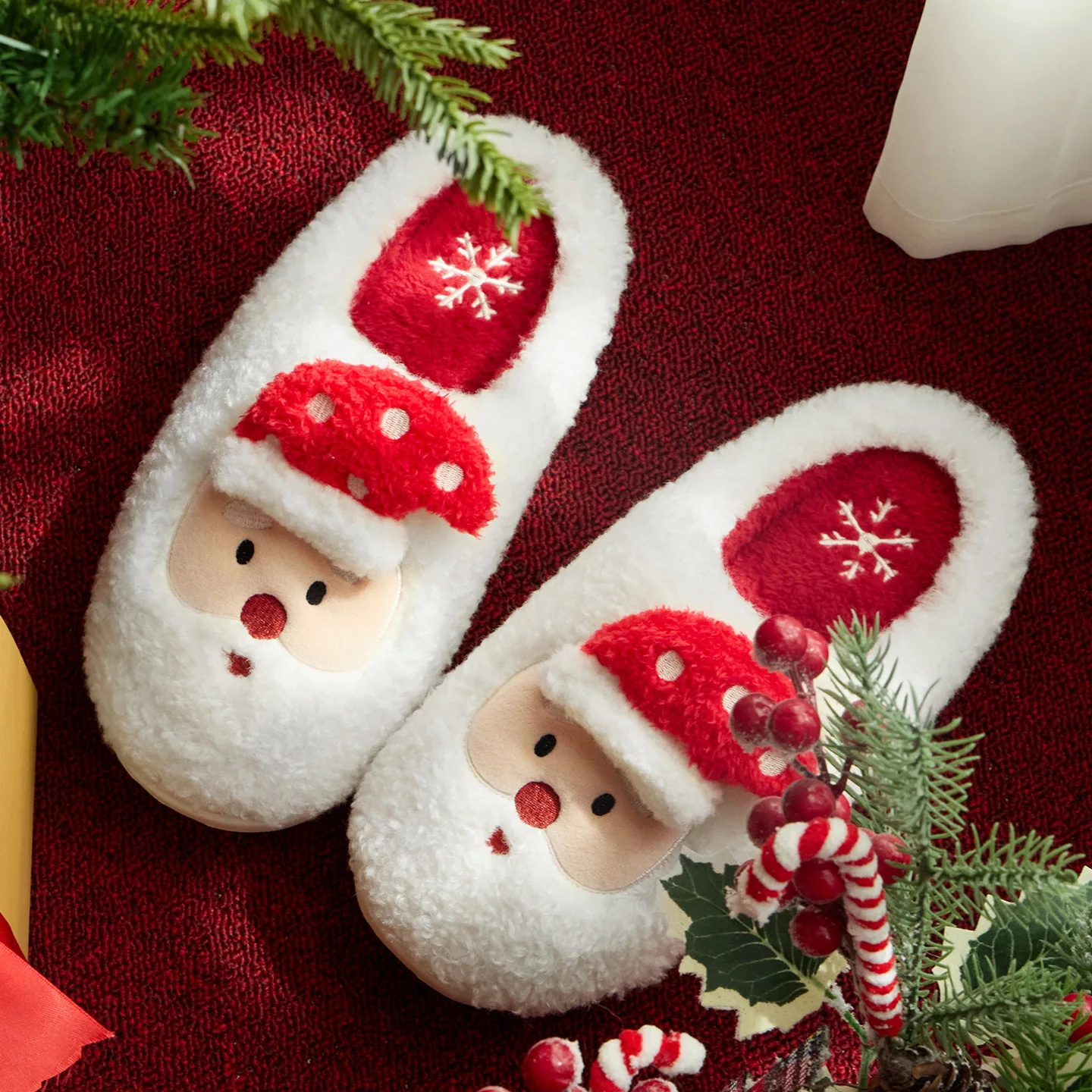 Christmas Santa Plush Home Slippers Women Cute Cartoon Fluffy Warm Non Slip Thick Sole Indoor Xmas Holiday Gift Shoes