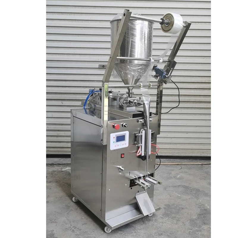 آلة تعبئة معجون الطماطم السائلة العمودية الأوتوماتيكية آلة تعبئة الأكياس للعسل والصلصة والكاتشب