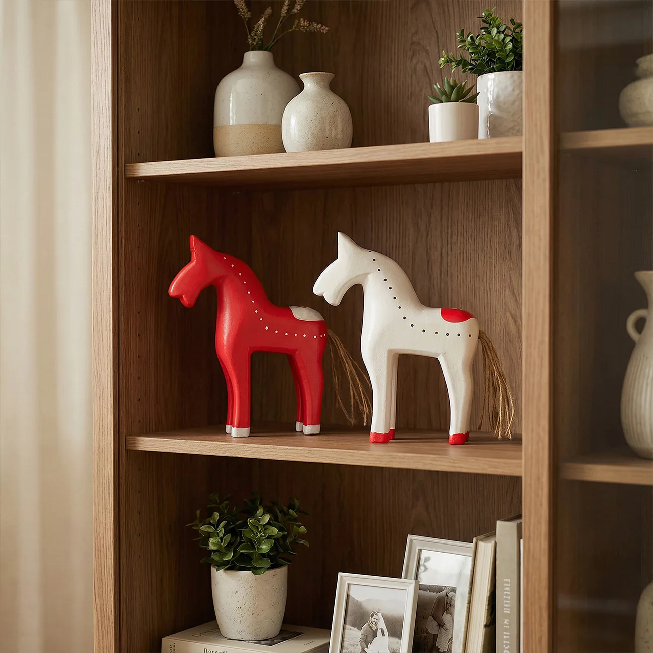Nordic Retro Wooden Horse Desk Decor Balance Art Adornment Miniature Rocking Horse Decor Ornament Kids Gift