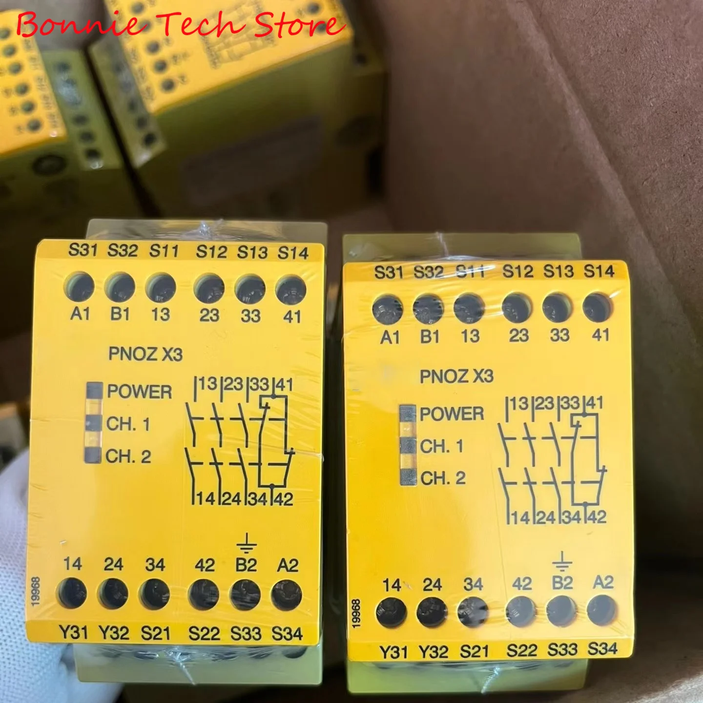 774318 for PILZ Safety relay (standalone), PNOZ X3 230VAC 24VDC 3n/o 1n/c 1so