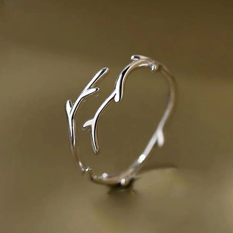 Huitan Fancy Leaf Olive Design Finger Ring for Women Metal Silver Color Opening Rings Statement Female Accessory Trendy Jewelry