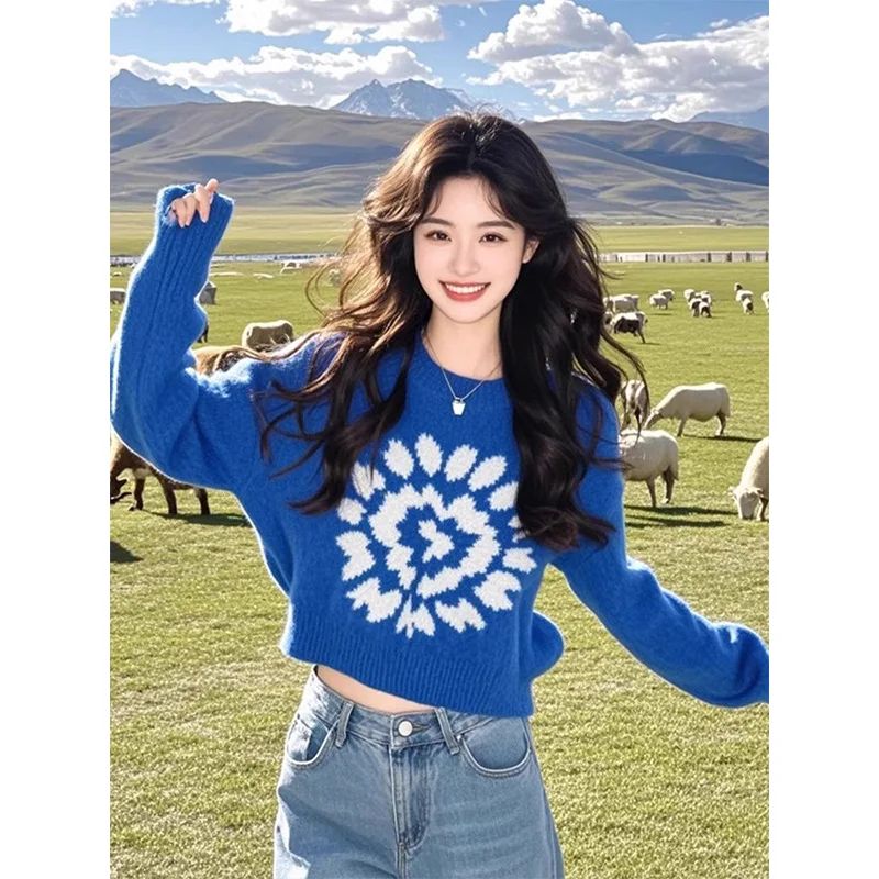 Winteroutfit Luie en luxe Klein blauwe trui met korte basis Pullover Sweater Dames herfst- en winterretro gebreide trui