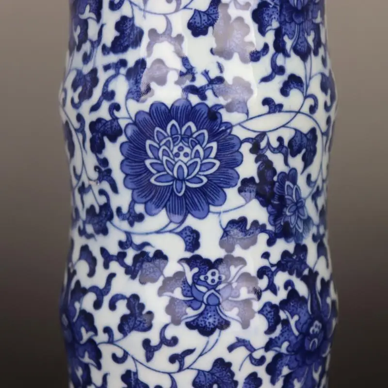 Chinese Blue and White Porcelain Qing Qianlong Lotus Pattern Vase 7.87 inch