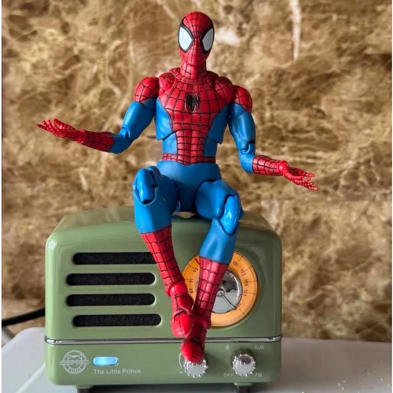 

Ct Factory Maf185 Классический комикс Человек-паук Красное и синее боевое платье Совместная мобильная ручная игрушка Модель Подарок на день рождения Украшение