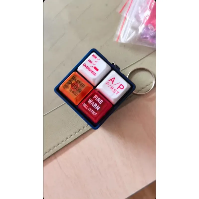 OYLP For Boeing 737 Airbus Sound Emulator Pilot Keychain