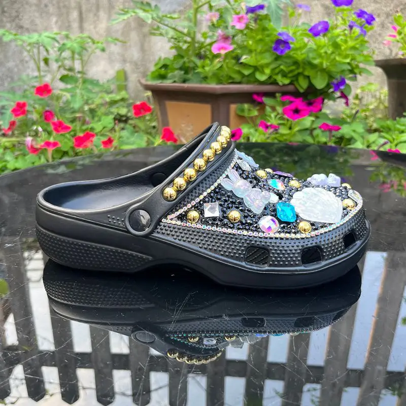 New Trendy Shoes Handmade Diamond-encrusted Women's Slippers Home Slippers Beach Black Clogs Crystal Shell Bow Bear Decoration