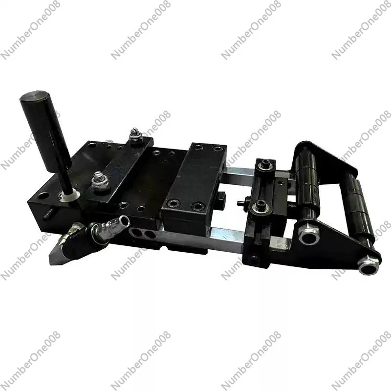 

Автоматический пневматический податчик для пробивных прессов AF-2C/3C