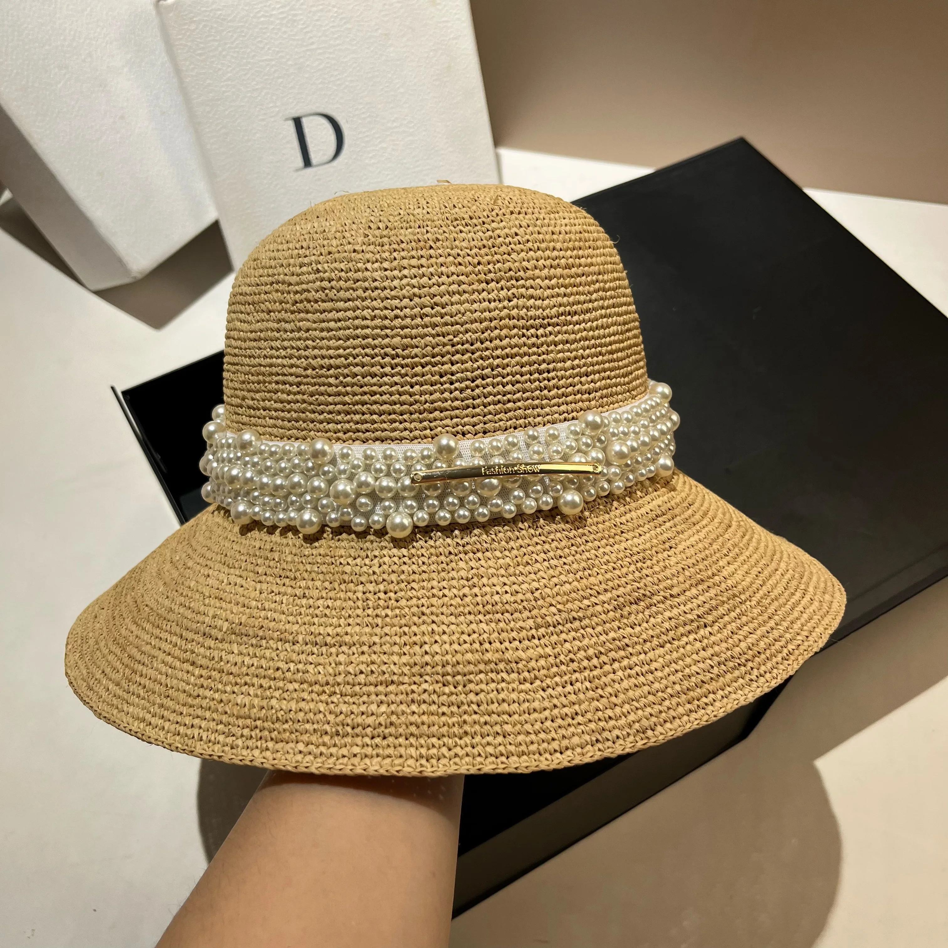 Fashionable Paris Pearl Straw Hat Summer Lafite Grass Handmade crochet large brim sunshade hat Fashionable Natural Grass UV Beac