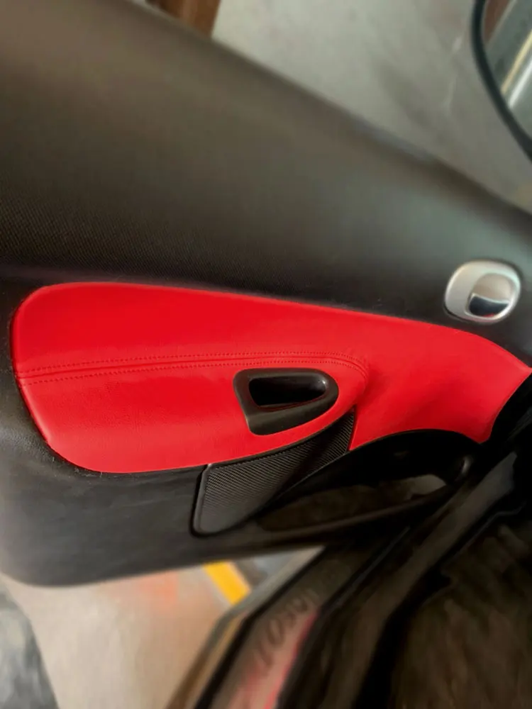 Dla Peugeot 206 2004-2007 207 2009-2013 Dla Citroen C2 Panel Podłokietnika Drzwi Samochodowych Pokrywa Wykończeniowa ze Skóry Mikrofibry Tylko 4-drzwiowy samochód — zdjęcie 2