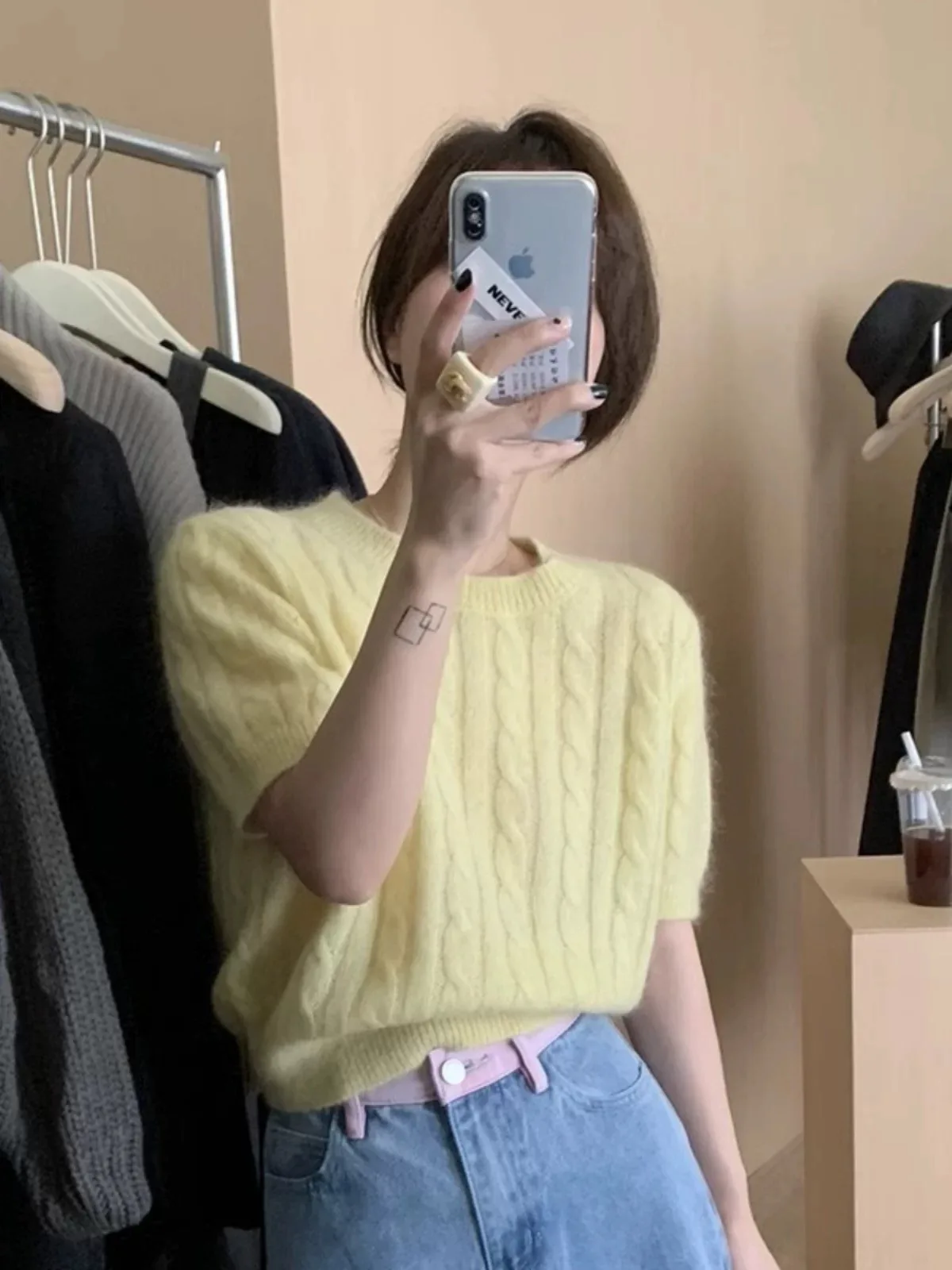 

Short sleeved knitted pullover women's O-neck sweater, T-shirt, European and American trendy women's new 100% wool sweater