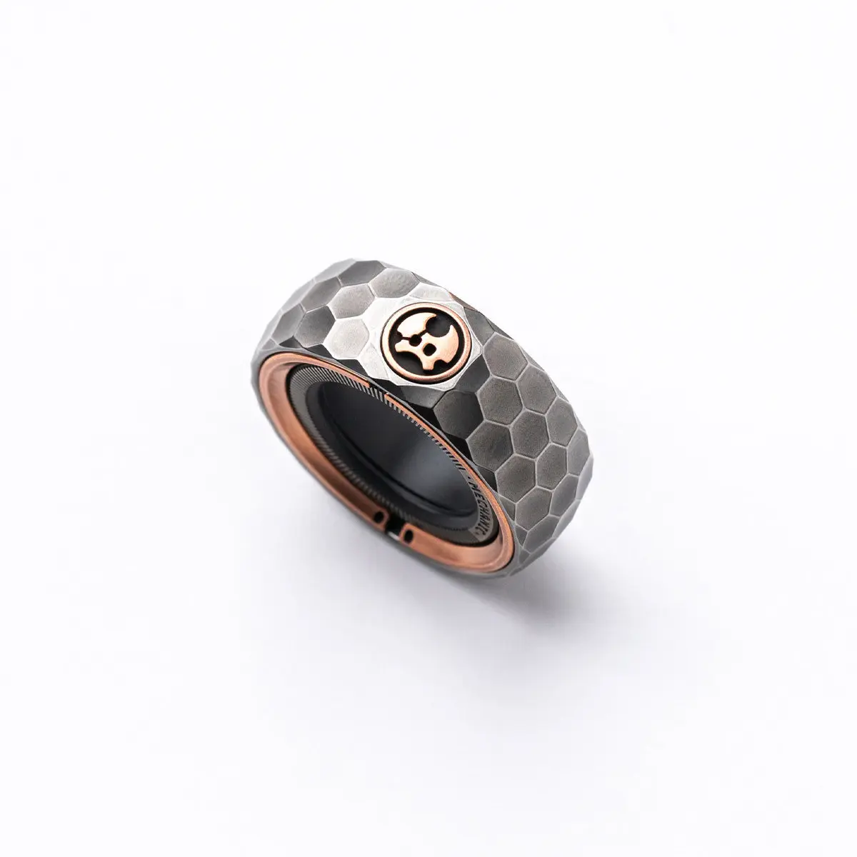 Arrogant old blacksmith thorn ring edc small toy