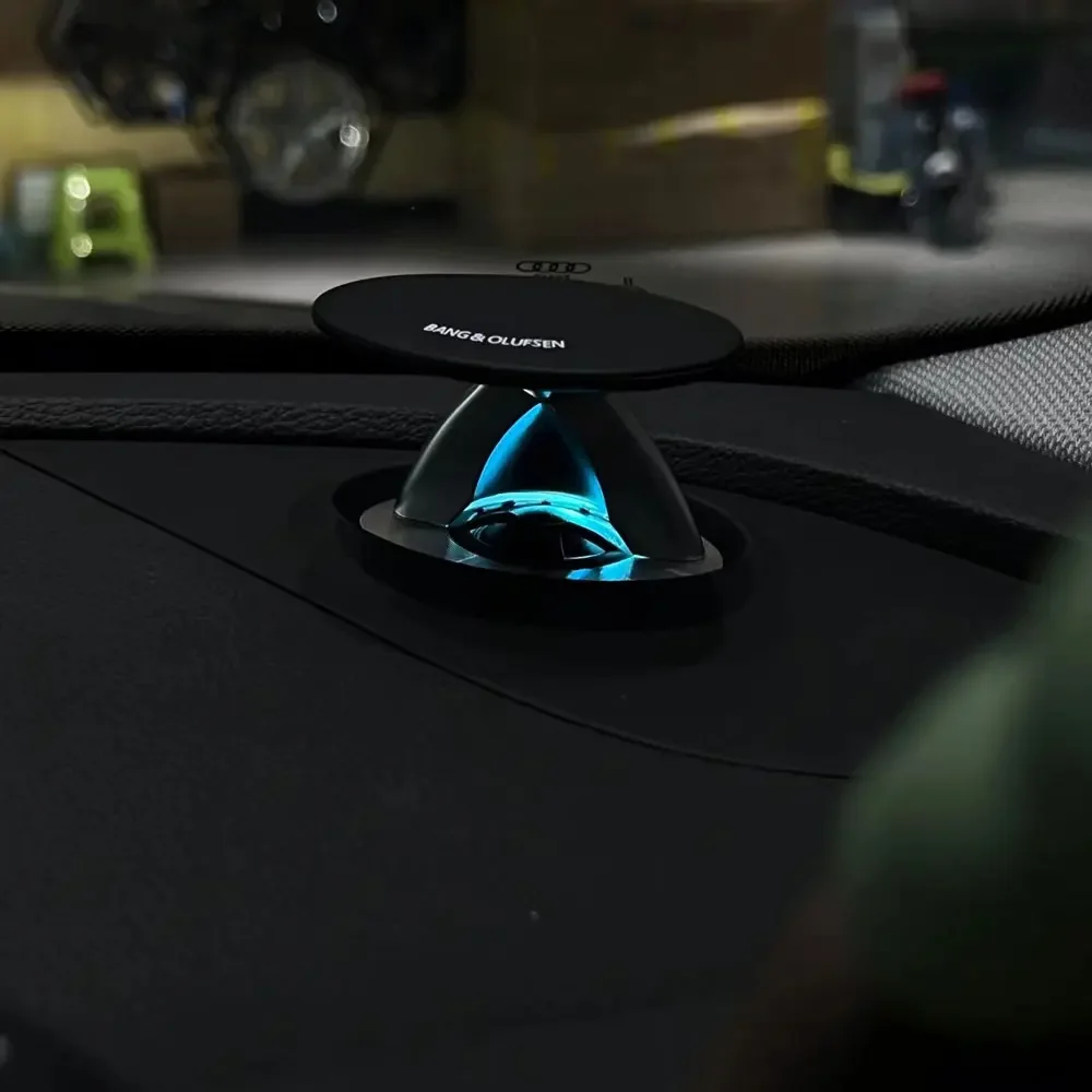 Retractable Car Tweeter Speaker with 32 Color LED for Audi A4 A5 A6 Auto Sound System Voice Enhancement Ambiet Light Decoration