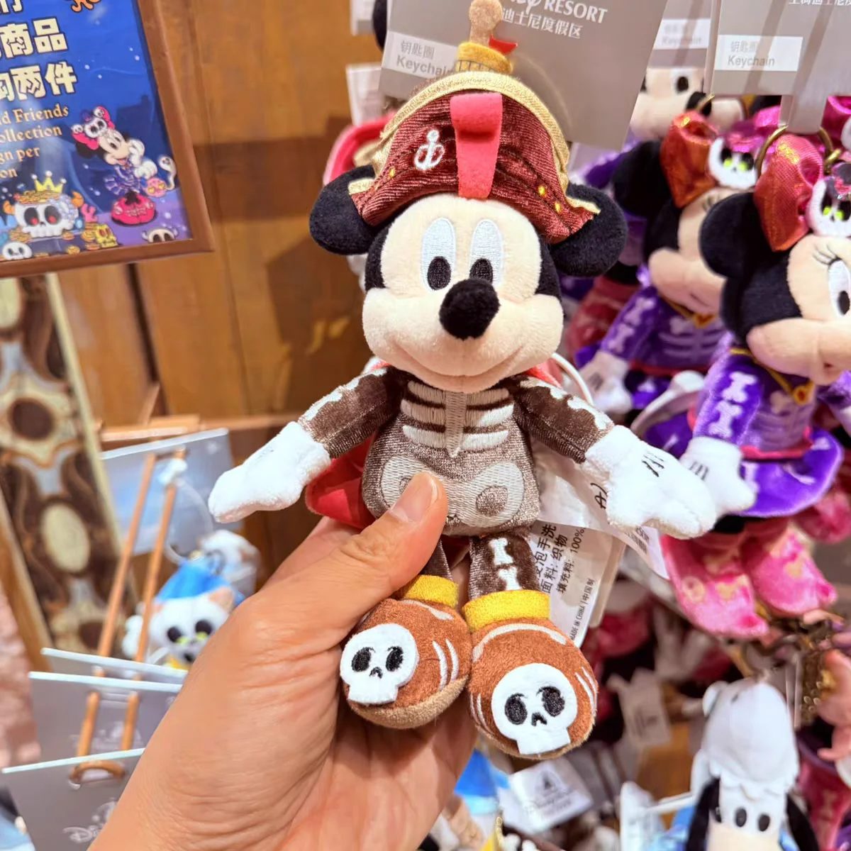 

Плюшевый брелок Disney: Скелет с сокровищами пиратов, Микки и Минни. Эксклюзив Shanghai Disney. Подвеска для сумки, игрушка-персонаж для детей и взрослых.