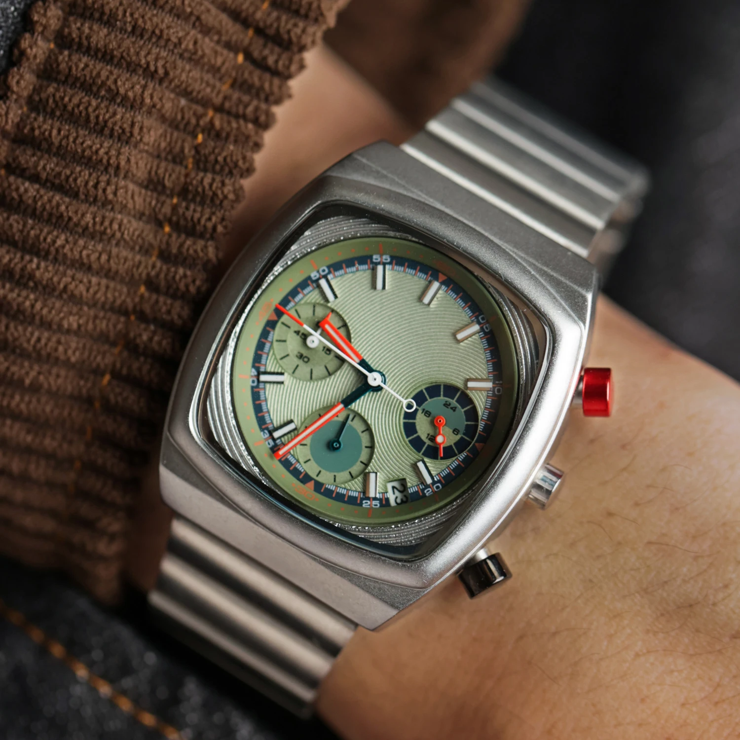 Vintage Square Tonneau Chronograph Men Watch Retro Racing Green Dial Stainless Steel Bracelet Multifunctional Quartz Wristwatch Sports Casual Luxury Male Watch Gift