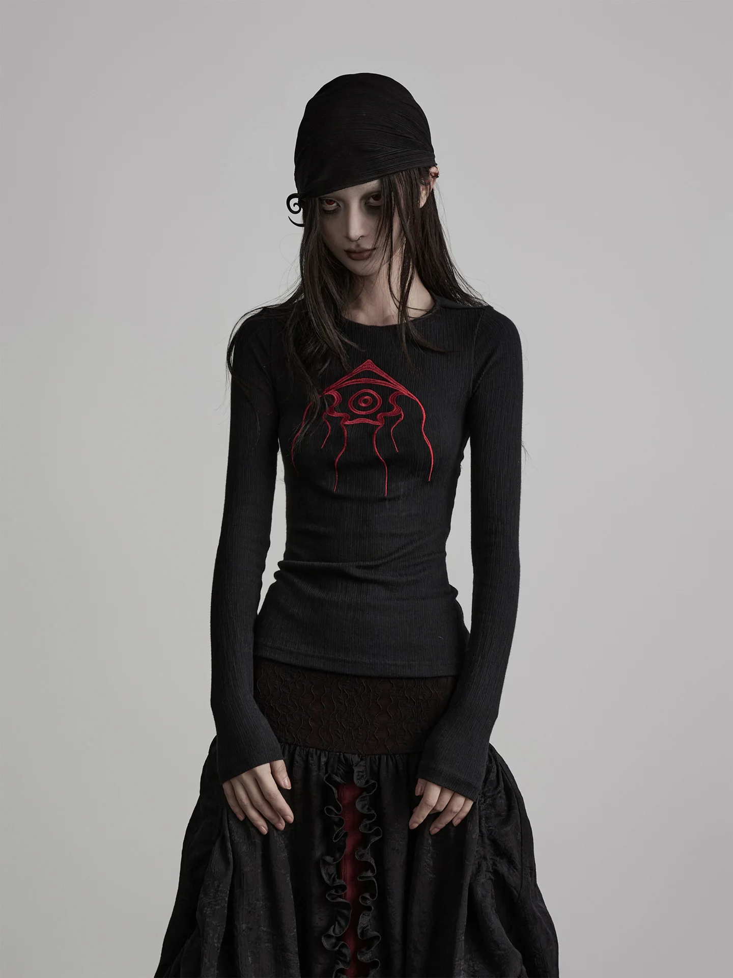 Slim Fit Long Sleeve Ghost Embroidery T-Shirt Women's Casual Style Standard Pattern Creative Pattern Comfortable Soft Fabric
