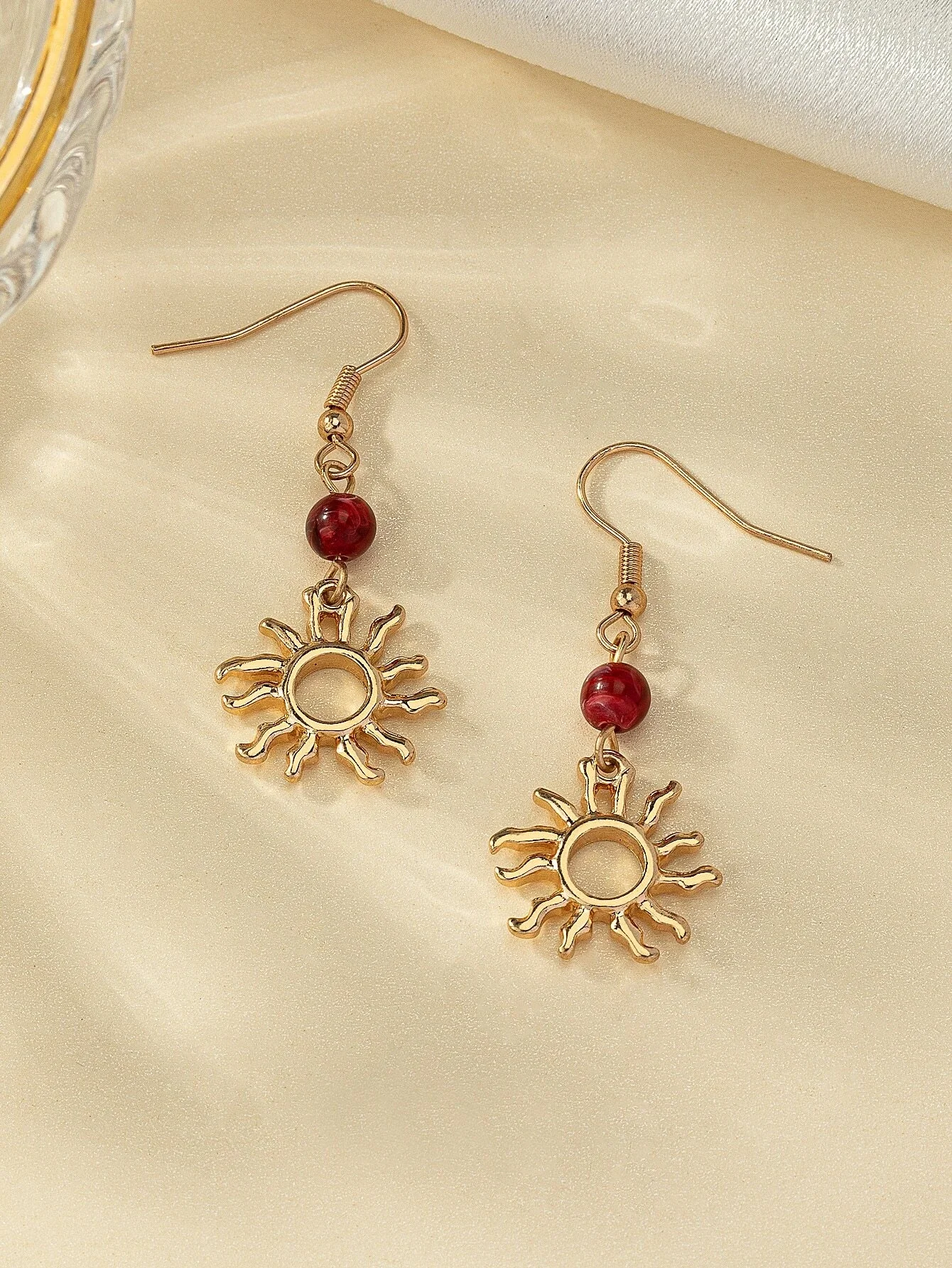 1pair Fashionable Vintage Sun Design Dangle Earrings, Minimalist & Unique Ear Accessory Gift