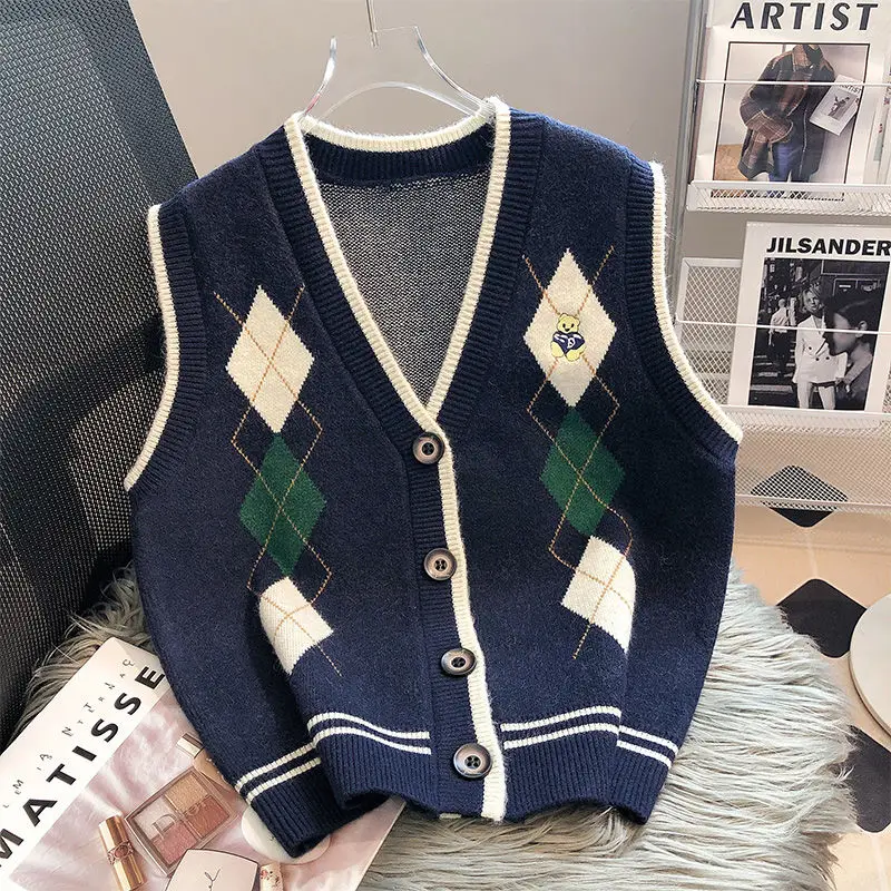 Autumn Winter Sweater Vest Women Clothing Preppy Style Printing V-neck Sleeveless Pullovers Female All-match Buttons Tank Top