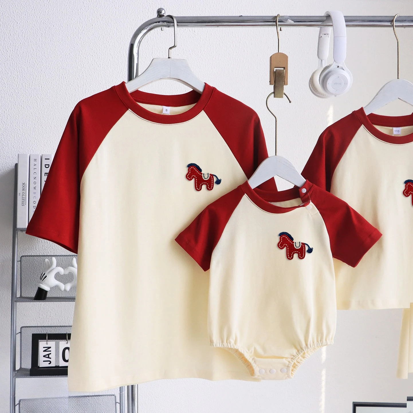 2026 Summer Family Matching Color Block T-Shirt Baby Romper Horse Embroidery Year of the Horse Basic Daily Outfits