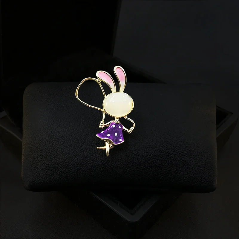 

Cute Rabbit Bunny Brooch Women's Accessories Cartoon Pin Fixed Clothes Decoration All-Match Sweater Corsage Jewelry Gifts 3808